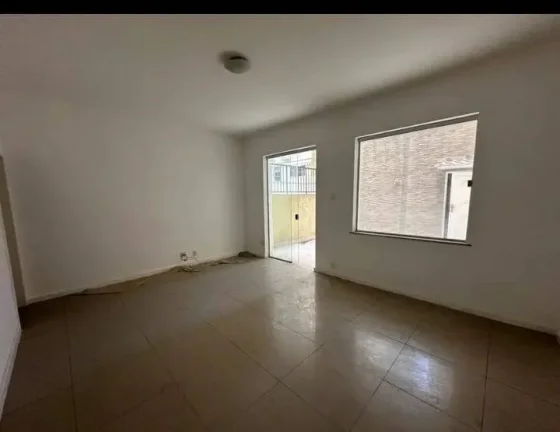 Imagem Apartamento tipo casa na avenida Atlantica pé na areia