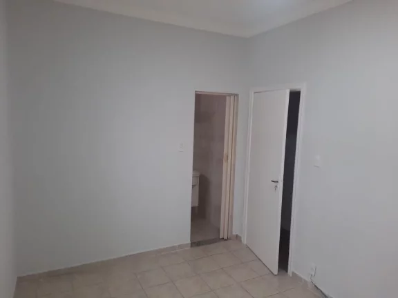 Imagem Aluguel de Casa de Luxo em Praia Grande-SP, Bairro Tupi: 3 Quartos, 2 Suítes, 3 Banheiros, 3 Vagas, 100m². Venha Conferir!