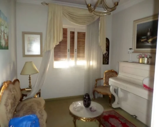 Imagem Apartamento com living para 02 ambientes, 03 dormitórios sendo 01 suíte com piso de carpete, banhe...