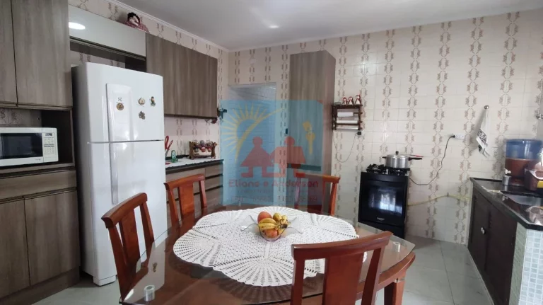 Imagem Casa a 500 metros da Praia do Suarão em Itanhaém 395mil
