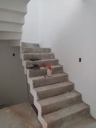 Imagem SOBRADO com 3 dormitórios à venda com 160m² por R$ 730.000,00 no bairro Bairro Alto - CURITIBA / PR