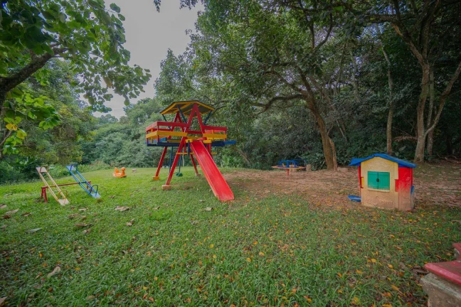Imagem Terreno à venda em Carapicuíba divisa da Granja Viana