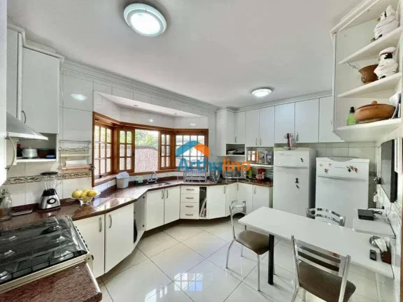 Imagem Casa com 3 dormitórios, 1 suíte, 4 vagas à venda, 318 m² por R$ 1.650.000 - São Paulo II - Cotia/SP