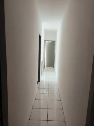 Imagem Sobrado com 180 m² 3 Dormitorios sendo 1 Suite 2 vagas de Gargens