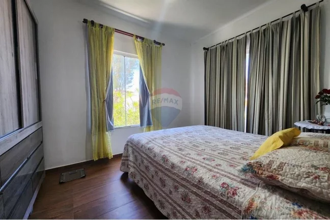 Imagem Casa triplex 4 quartos, duas suítes, 509m.