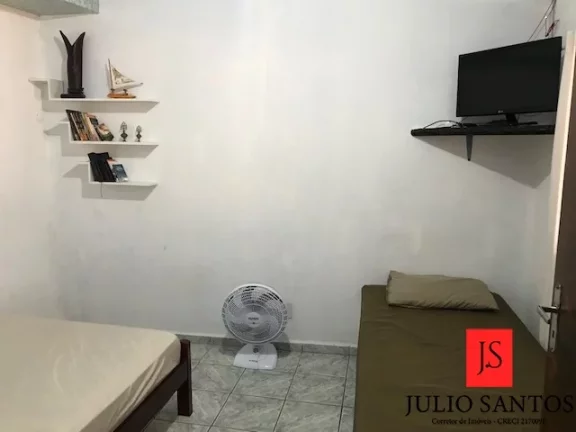 Imagem Casa térrea com 2 quartos e 2 edículas - Pereque Açu