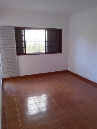 Imagem CASA COM 75 m² - BOQUEIRAO - PRAIA GRANDE SP