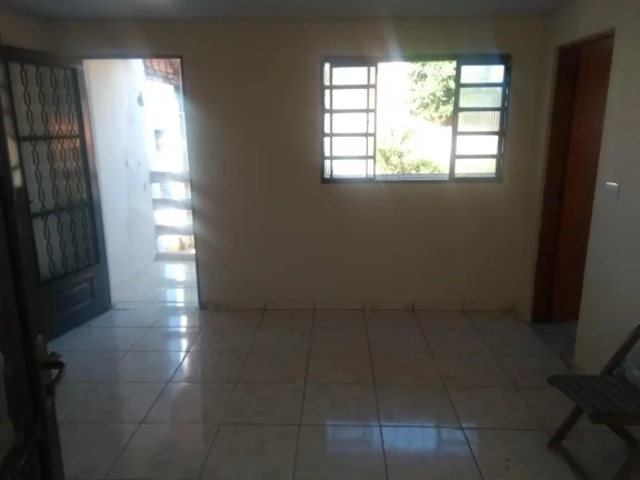Imagem Terreno 10x25 - 250m² - contendo 4 casas sendo casa 1 - na frente alugada R$ 600,00 com 1 quarto, s...