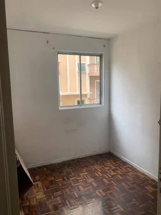 Imagem Apartamento Térreo no Portão com 3 Quartos - R$350 mil