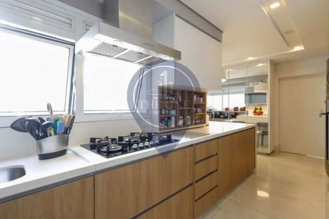 Imagem Venda de Apartamento de Luxo em Água Branca, São Paulo-SP 4 Quartos, 2 Suítes, 5 Banheiros, 3 Vagas, 241m²