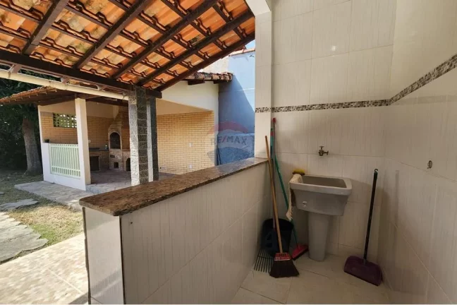 Imagem Casa dos Sonhos em Ponta Negra, Maricá: 3 Quartos e Jardim!
