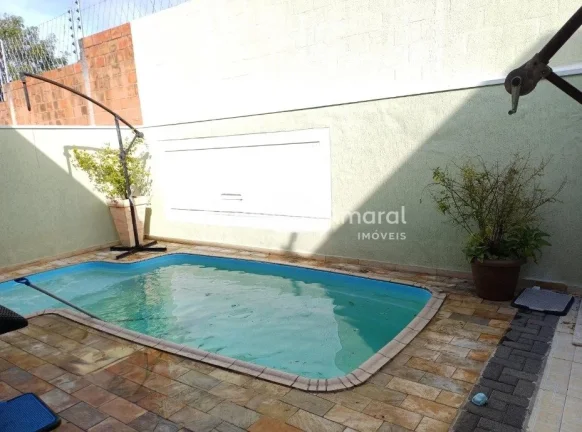 Imagem Excelente oportunidade de morar em Valinhos! Casa à venda no charmoso Condomínio São Lourenço, i...