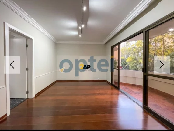 Imagem Apartamento Semimobiliado de 217m2, 4 dorms (2 suítes), 5 vagas, para venda ou locação no condomínio Edifício Condomínio Hyde Park - Morumbi - SP