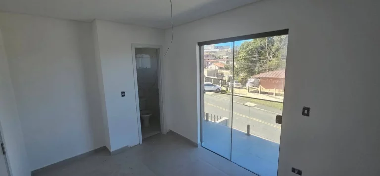 Imagem Sobrado 01 Novo no Bairro Cachoeira - Almirante Tamandaré - R$495 MIL