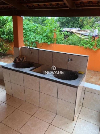 Imagem Casa com 3 dormitórios à venda, 208 m² por R$ 530.000,00 - Alvorada - Araporã/MG