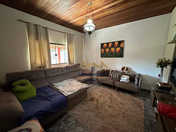 Imagem Chácara com 3 dormitórios à venda, 4000 m² por R$ 750.000,00 - Bairro Congonhal - Tatuí/SP
