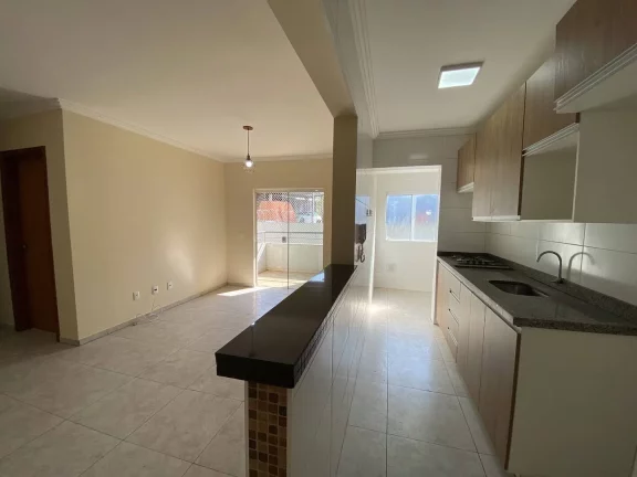 Imagem Apartamento com 2 dormitórios sendo uma suite e varanda na Vila Barão