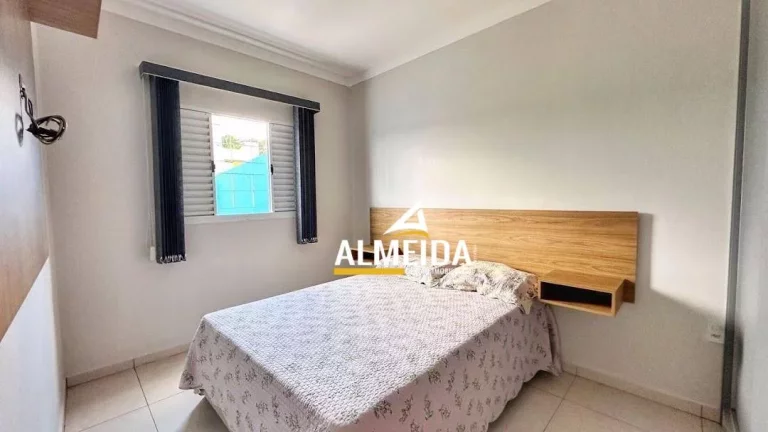 Imagem Casa com 2 dormitórios à venda, 51 m² por R$ 290.000,00 - Vila Industrial - Rio Claro/SP