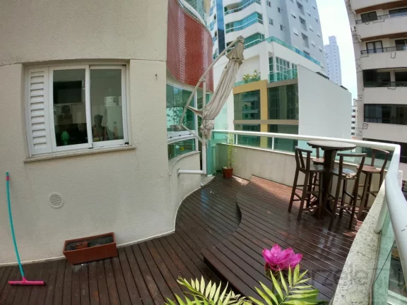 Imagem Apartamento com Terraço para Venda em Balneário Camboriú / SC no bairro Centro