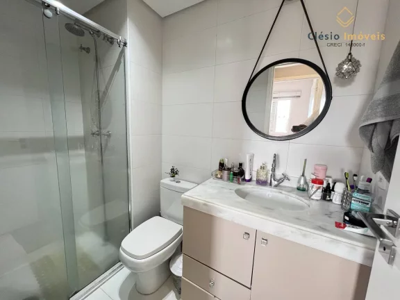 Imagem Apartamento 1 Quarto | Sala com Varanda | 1 Vaga, 45m² Útil | República