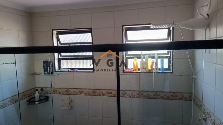 Imagem Sobrado para Venda em São Paulo, Vila Londrina, 5 dormitórios, 1 suíte, 3 banheiros, 3 vagas