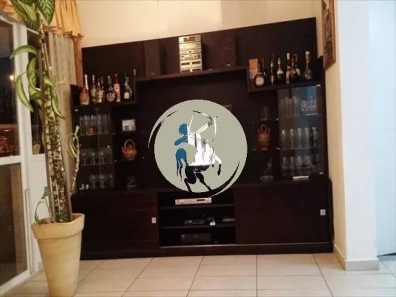 Imagem SOBREPOSTA, COM PISCINA