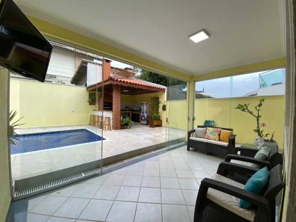 Imagem Casa com 3 dormitórios à venda, 300 m² por R$ 3.000.000,00 - Residencial Tres (Alphaville) - Santana de Parnaíba/SP