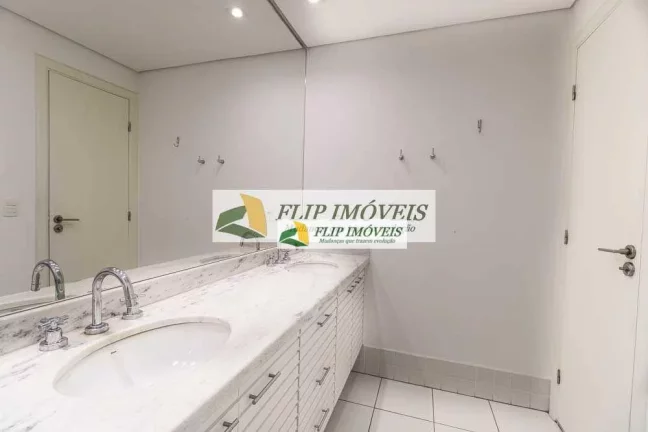 Imagem Apartamento com 3 dormitórios à venda, 131 m² por R$ 1.800.000,00 - Cambuí - Campinas/SP