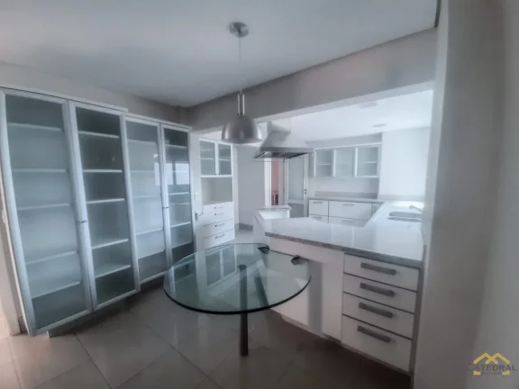 Imagem Cobertura para Venda com 04 quartos/suíte - Condomínio Maison Classic - Centro