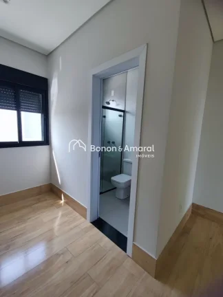 Imagem Sobrado em condomínio com 185m² de construção em terreno de 200m².
Acabamento de alto padrão, ...