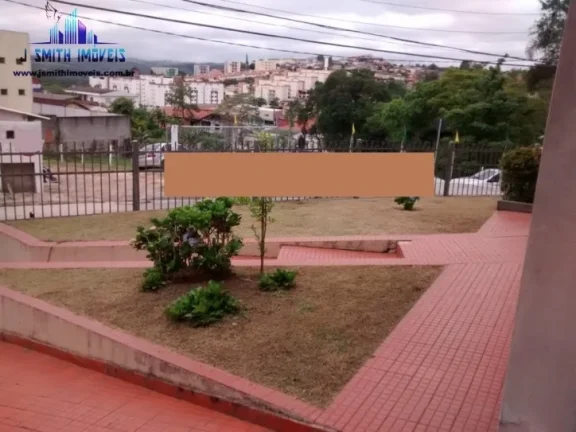 Imagem CASA TÉRREA NO CENTRO DE COTIA, EM TERRENO 320m² AO LADO DE COMÉRCIO