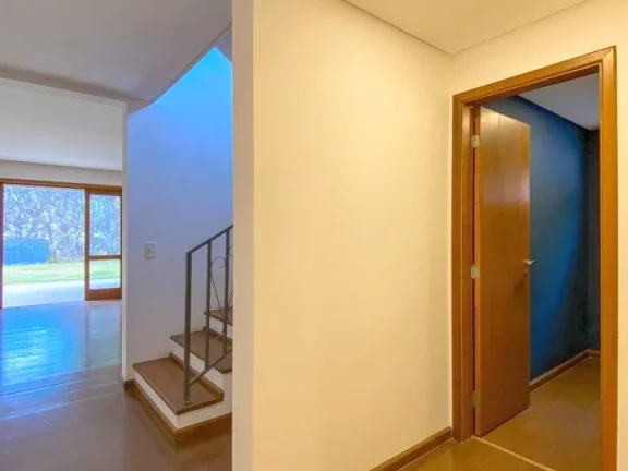 Imagem Casa com 3 dormitórios à venda, 290 m² por R$ 1.650.000,00 - Granja Viana -