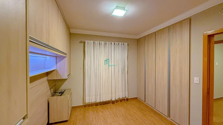 Imagem UNIDADE EM ANDAR ALTO DE PORTEIRA FECHADA DISPONIVEL Á VENDA NO EIDIFICIO RESIDENCIAL PARAISO