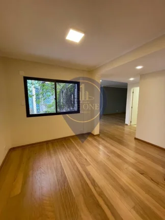 Imagem Imperdível: Apartamento à venda em São Paulo - Itaim Bibi, 3 quartos, 3 suítes, 209m², 3 vagas. Confira!