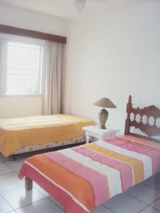 Imagem PITANGUEIRAS - CALÇADÃO - 30 METROS DO MAR - LINDA VISTA - 181 M² DE ÁREA ÚTIL - GARAGEM NO PRÉDIO - EXCELENTE APARTAMENTO.