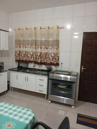 Imagem Casa para Venda em Itanhaém, Balneário Califórnia, 2 dormitórios, 2 suítes, 2 banheiros, 4 vagas