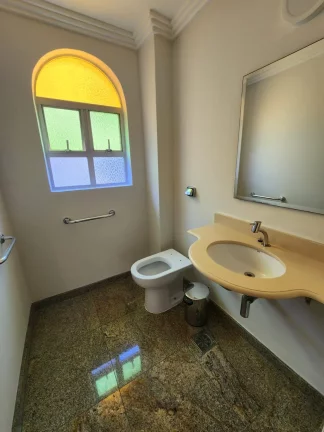 Imagem Apartamento reformado sendo 334 m² 4 dormitórios, 2 suítes , 3 vagas - Boqueirão