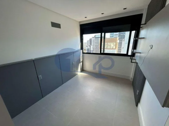 Imagem Apartamento á venda com 2 dormitórios no centro de Torres/RS