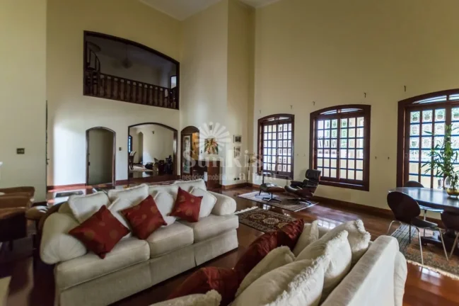 Imagem Casa para alugar em Alphaville 3 com 554m² - 4 quartos e 4 vagas R$18.300 pacote - Santana de Parnaíba/SP