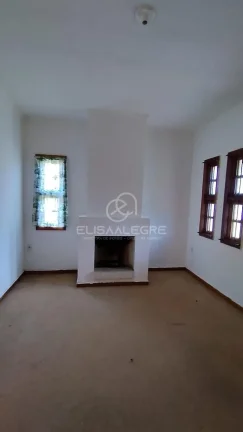 Imagem Sobrado + casa auxiliar em terreno de 1.864m² em Esteio