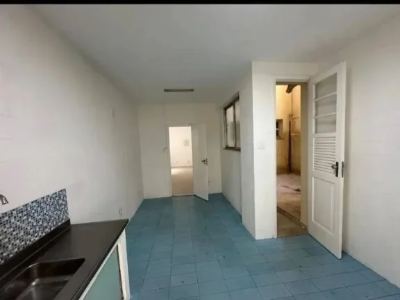 Imagem Apartamento tipo casa na avenida Atlantica pé na areia