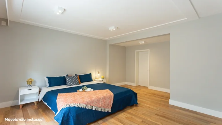 Imagem Apartamento 198M² Reformado, 3Q, 1 Suíte, 2 Banheiros, 2 Vagas, Sala para 2 Ambientes, Varanda, Academia, Playground, Salão de Festas, Área Verde.