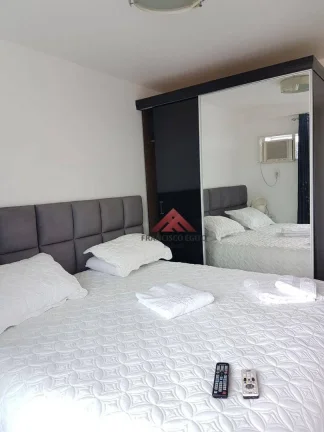 Imagem Flat com 1 dormitório à venda, 45 m² por R$ 535.000,00 - Camboinhas - Niterói/RJ