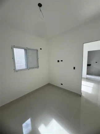 Imagem CASA COM 34.27 m² - BOQUEIRAO - PRAIA GRANDE SP