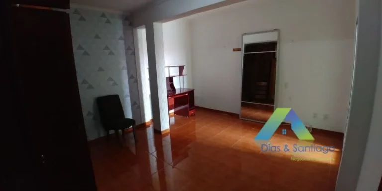 Imagem SANTO ANDRÉ Sobrado 350M², 3 suítes, espaço gourmet, 5 vagas com ótima localização e valor !!!