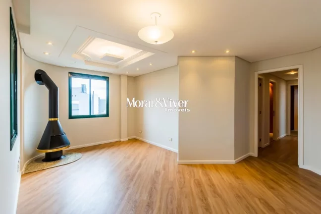 Imagem Apartamento para Venda em Curitiba, Centro, 3 dormitórios, 1 suíte, 3 banheiros, 2 vagas