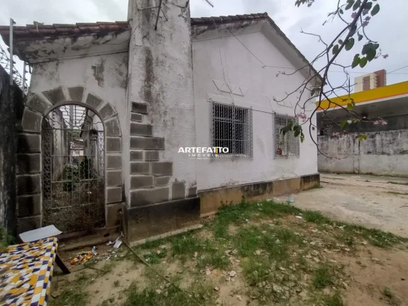 Imagem Casa Grade Ideal para Família Grande e ou Comércio - No Coração do Espinheiro