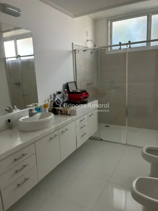 Imagem Excelente Casa à Venda em Valinhos - SP

Esta casa está situada em uma localização privilegiada,...