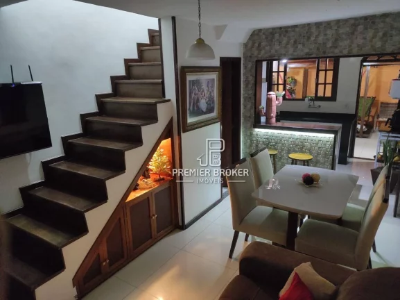 Imagem Casa à venda, 60 m² por R$ 385.000,00 - Artistas - Teresópolis/RJ