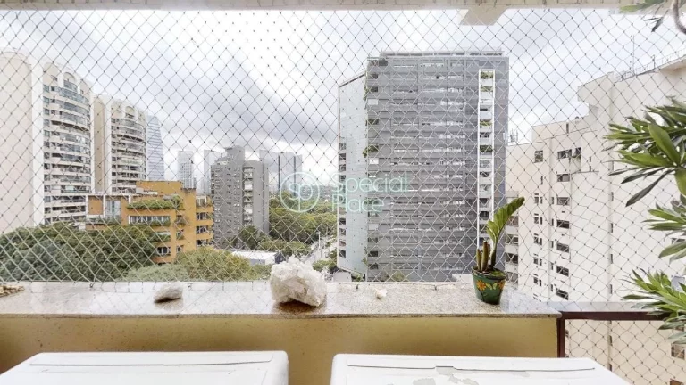 Imagem Recuos diferenciados a poucos metros do Parque do Povo. Apartamento em andar alto, amplo e muito ilu...